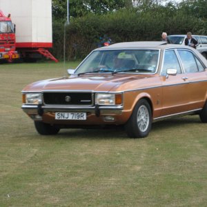 Ford Cortina