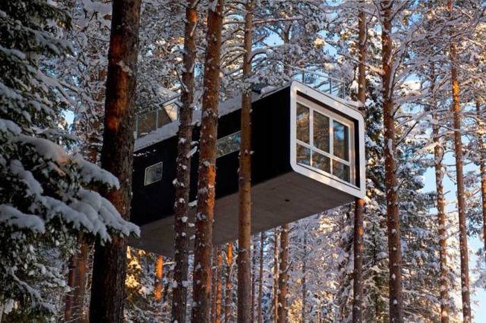 a bond villains treehouse