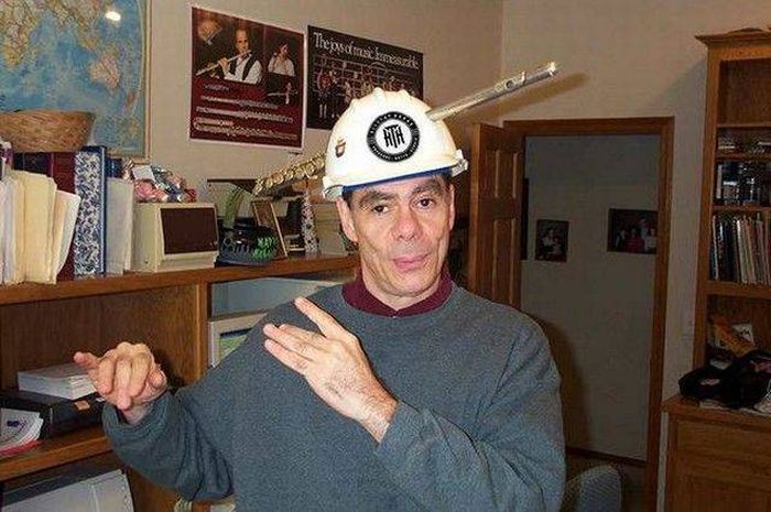 dave wore this hat when he wanted to throw down some sick air flute