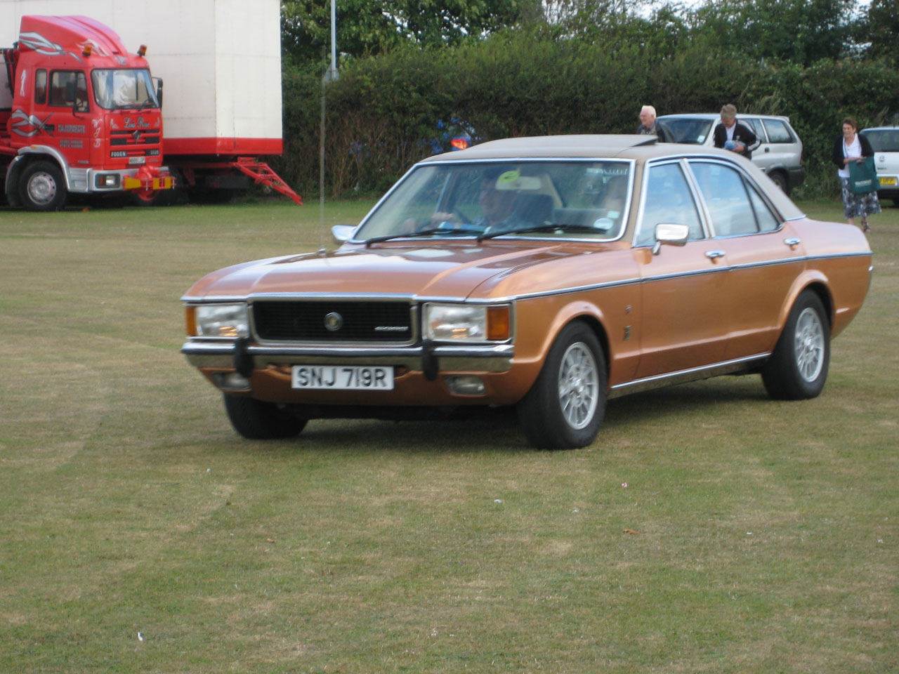 Ford Cortina