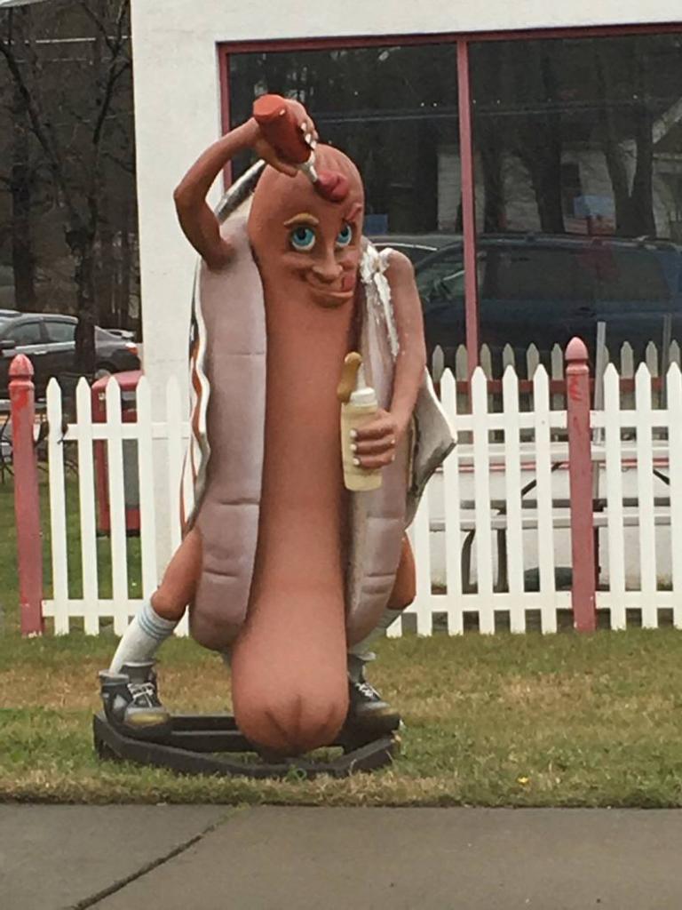 hot dog cannibal needs to lay off the bath salts