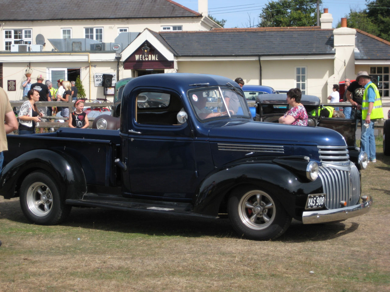 Pickup truck